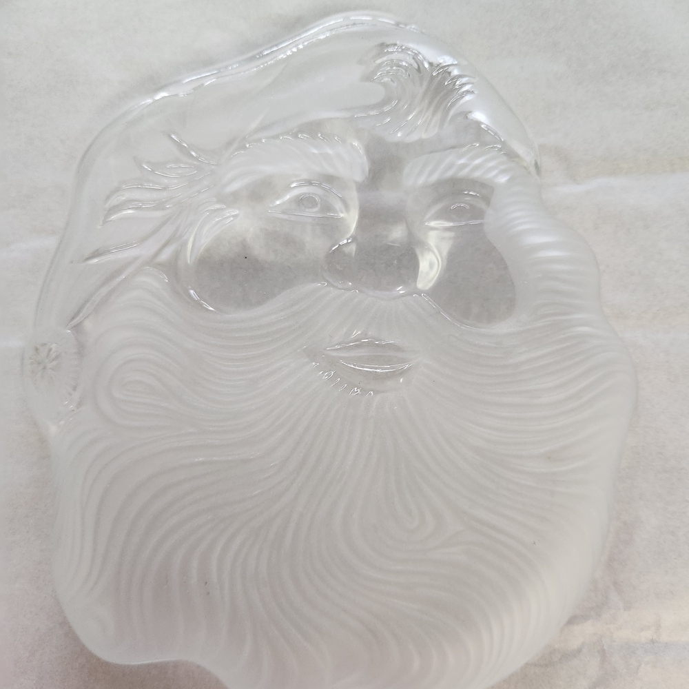 Vintage Clear Frosted Glass Santa Decorative Plate - Picture 5 of 5